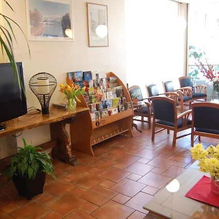 מלון Greet Centre Gare Accor 3*